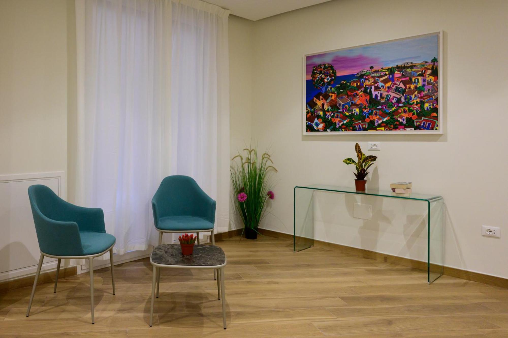 B&B Maqueda - Room & Suite — Photos 1